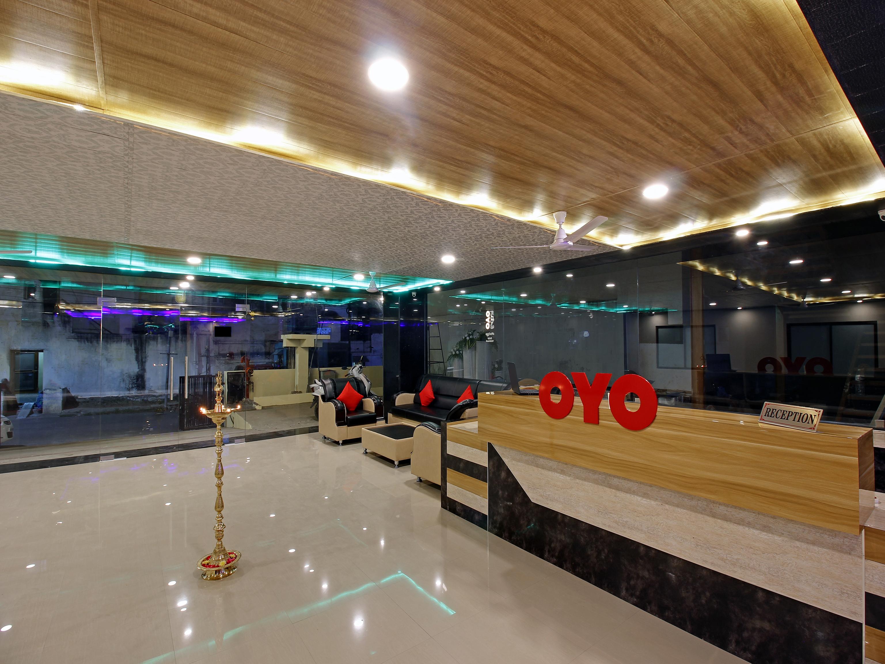 Capital O Hotel Vaishnavi Secunderabad Экстерьер фото